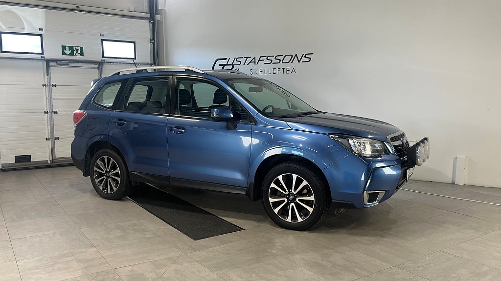 Subaru Forester XT 241hk 4WD Automat | Drag, V-hjul, M-värm, X-ljus