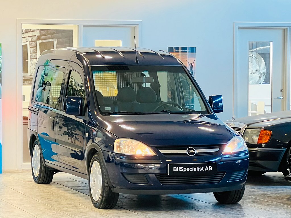 Opel Combo 5-Sits 1.6 CNG ecoFLEX NY-BES Lågmilare 94hk 