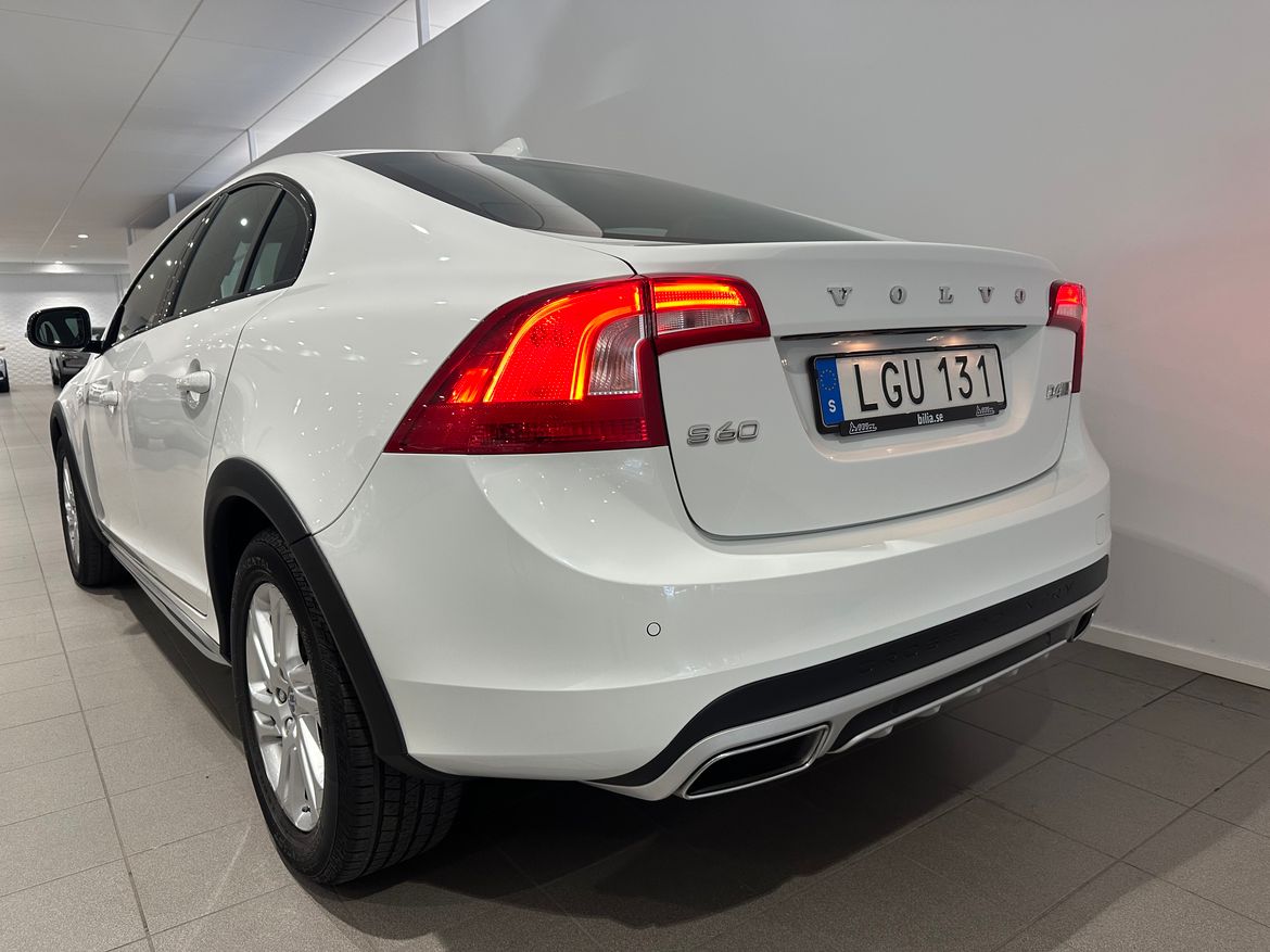 Volvo S60 Cross Country D4 Plus Classic 2018, bild 6/10