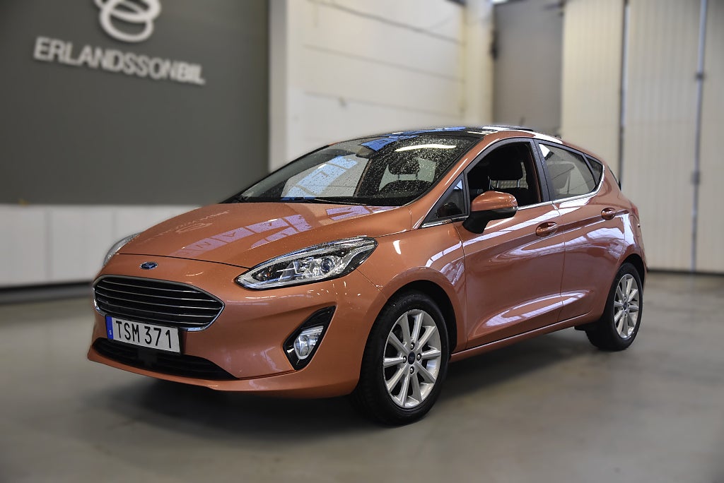Ford Fiesta 5-dörrar 1.0 EcoBoost Titanium PANORAMA NYSERVAD MOMS