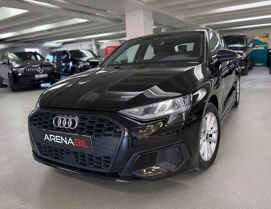 Audi A3 Sportback 35 TFSI S Proline Cockpit Comfort LÅG SKATT