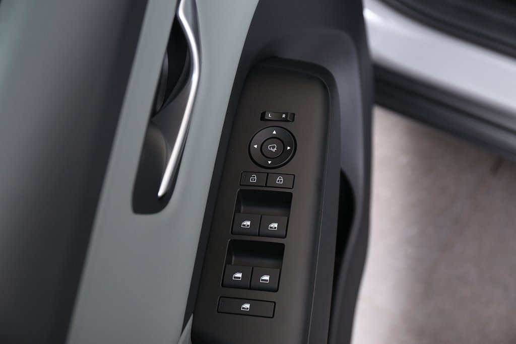 Hyundai Kona 1.6T Hybrid Advanced Automat 2025