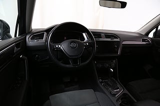 SUV Volkswagen Tiguan 8 av 36