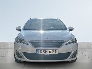 Peugeot 308 sw 1.2 PureTech 130 Allure Drag Mvärme Panorama S&V-däck – bild 2