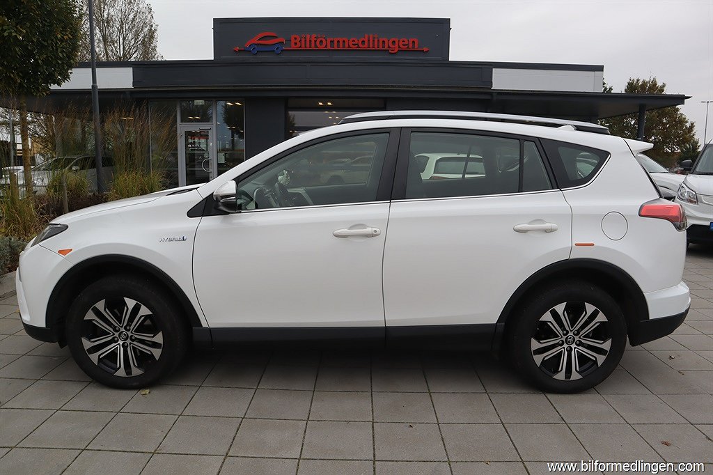 Toyota RAV4 2.5 HSD AWD 197hk Hybrid Aut Svensksåld Dragkrok Backkamera