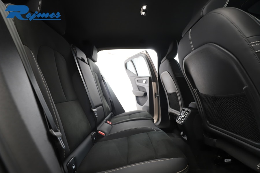 Volvo XC40 Recharge Plus 2023, bild 7/54