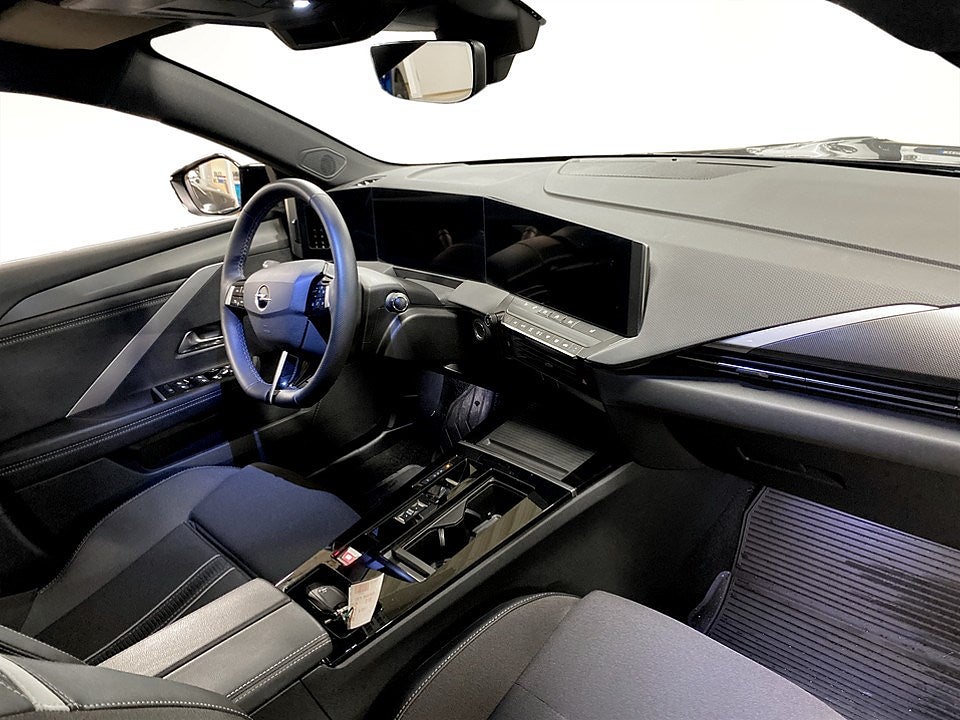 Bild på Opel Astra ST GS 1.2 PT 130hk Aut - B-KAMERA, CARPLAY