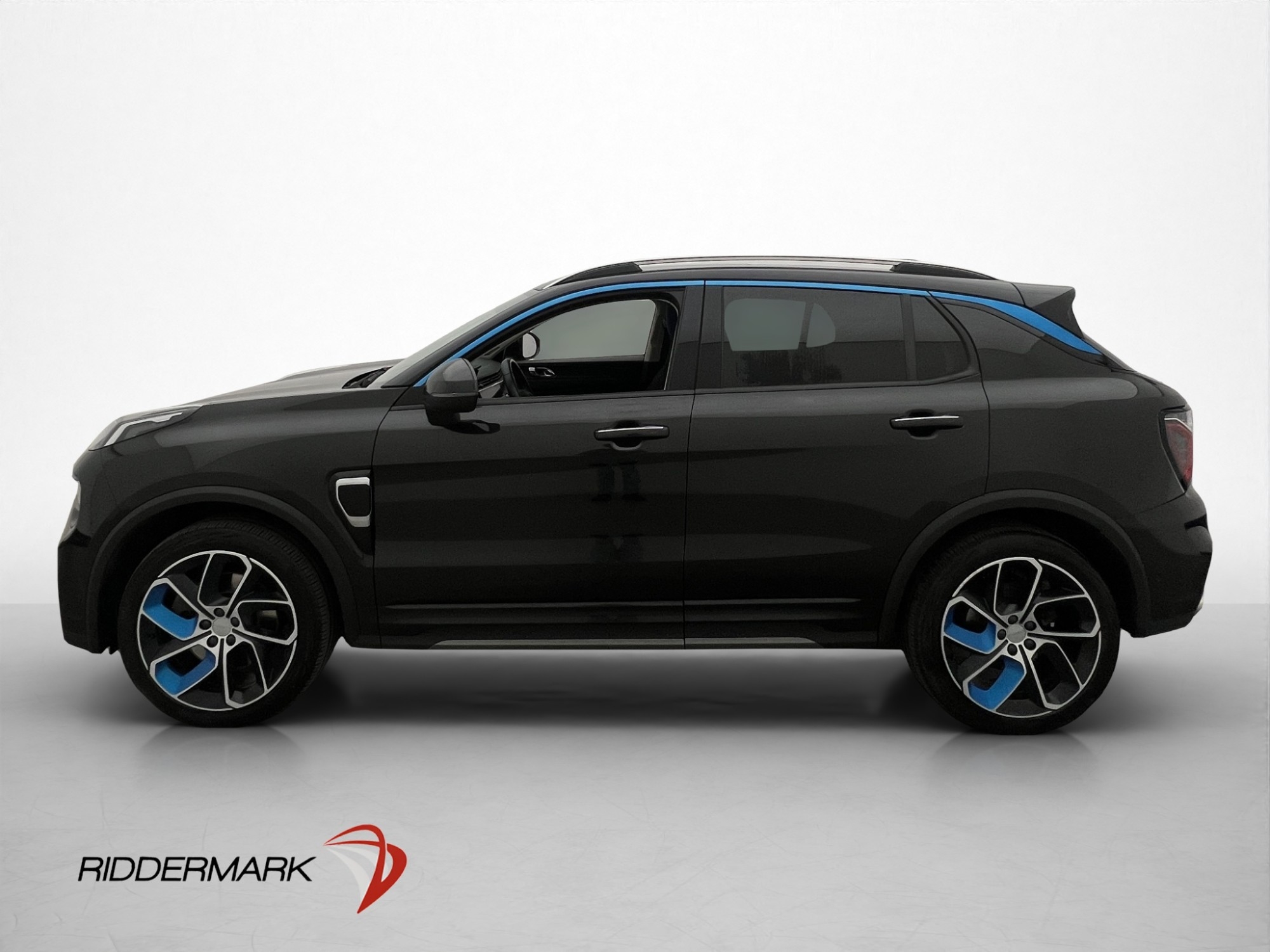 Lynk & Co 01 PHEV 261hk Pano 2021, kuva 4/66