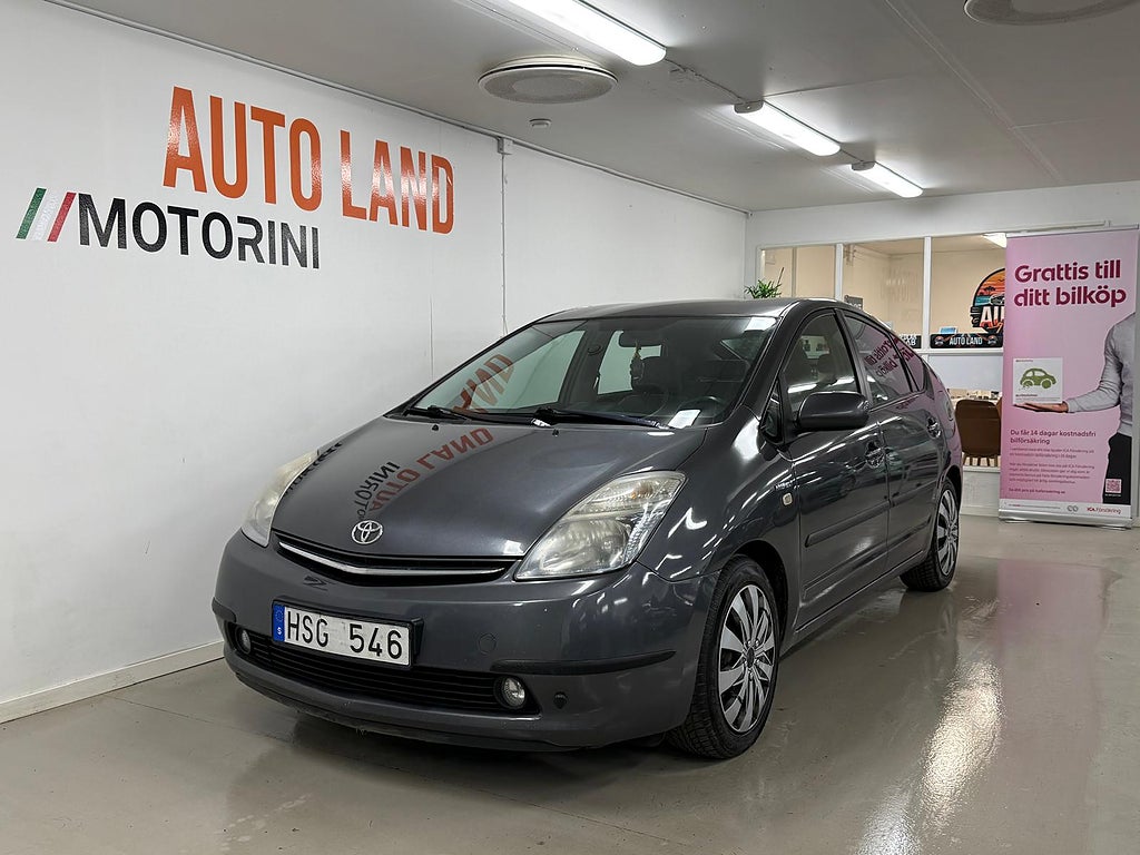 Toyota Prius 1.5 VVT-i + 3CM CVT PARK ASSIST / NAVI / BACKKAMERA
