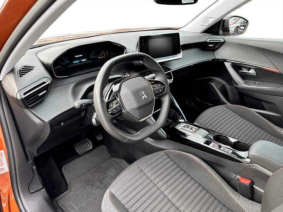 Bild på Peugeot e-2008 Active 50 kWh 136hk Aut CARPLAY