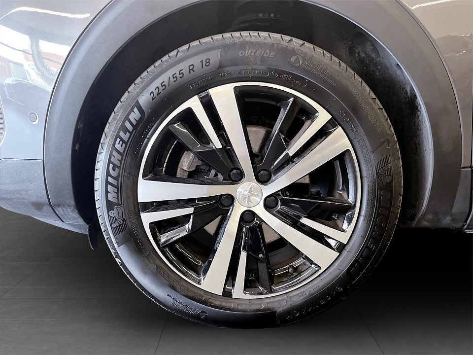 Bild på Peugeot 5008 GT 1.2 PT 130hk Aut B-KAMERA NAVI DRAG