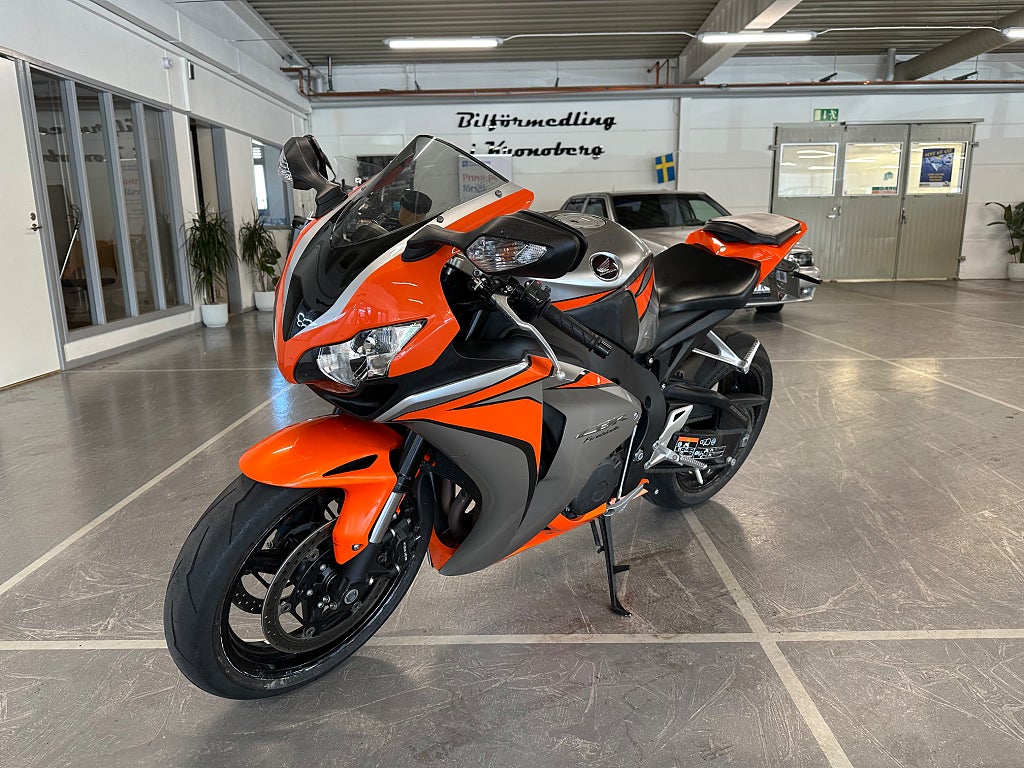 Honda Powersports CBR1000RR 1.0 
