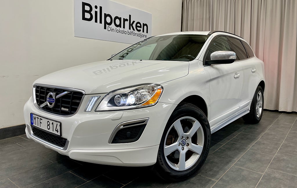 Volvo XC60 2.0 R-Design Euro 5 163Hk - Navi Panorama VOC Nyservad