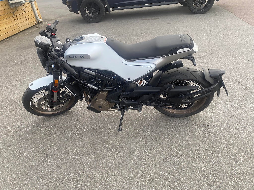 Husqvarna 401 Vitpilen - LÄTT BEGAGNAD - RÄNTEFRITT 