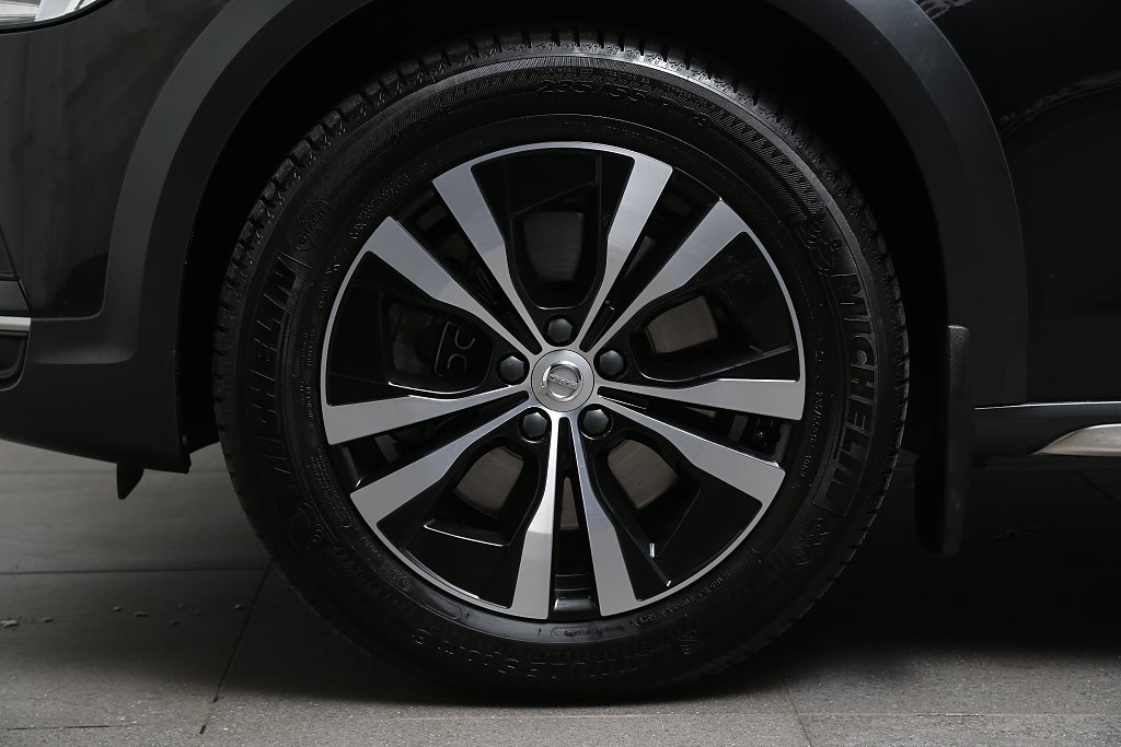 Volvo V90 Cross Country B4 197hk Advanced SE AWD Kamera Drag Polestar 2021