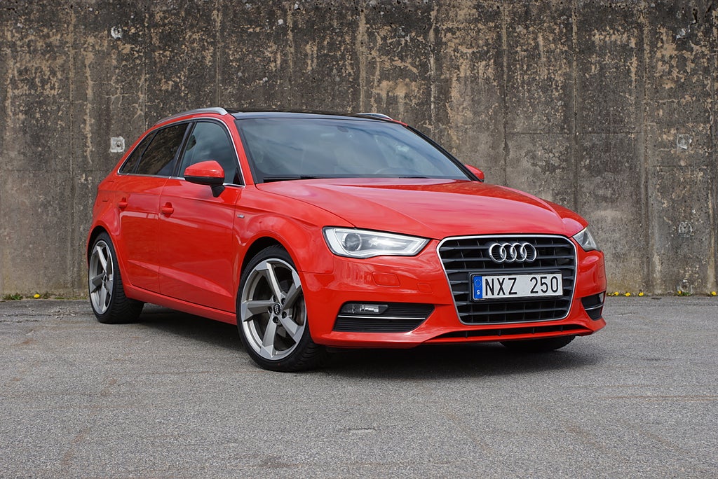 Audi A3 2.0 TDI S Tronic S Line 150hk|B&O|Navi|Pano|Drag|