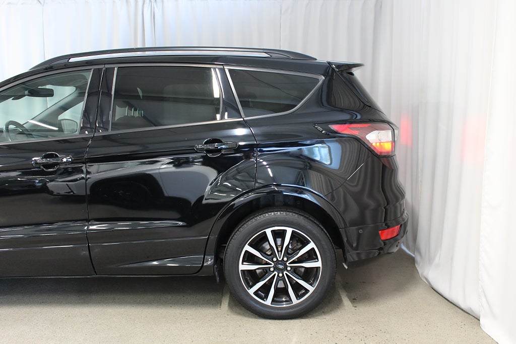 Ford Kuga 1.5 TDCi 120HK, Powershift ST-Line, * 10629* 3,99% Ränt