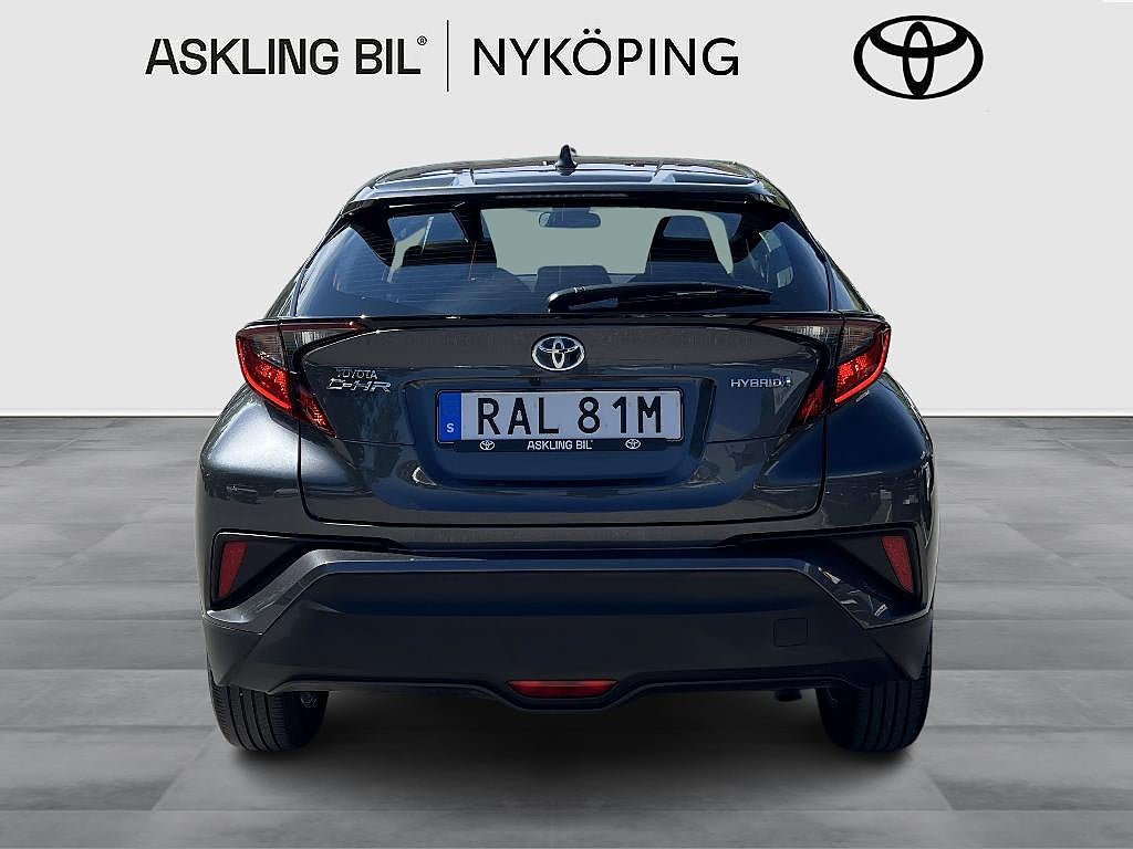 Toyota C-HR 2023 - miniatyr 5