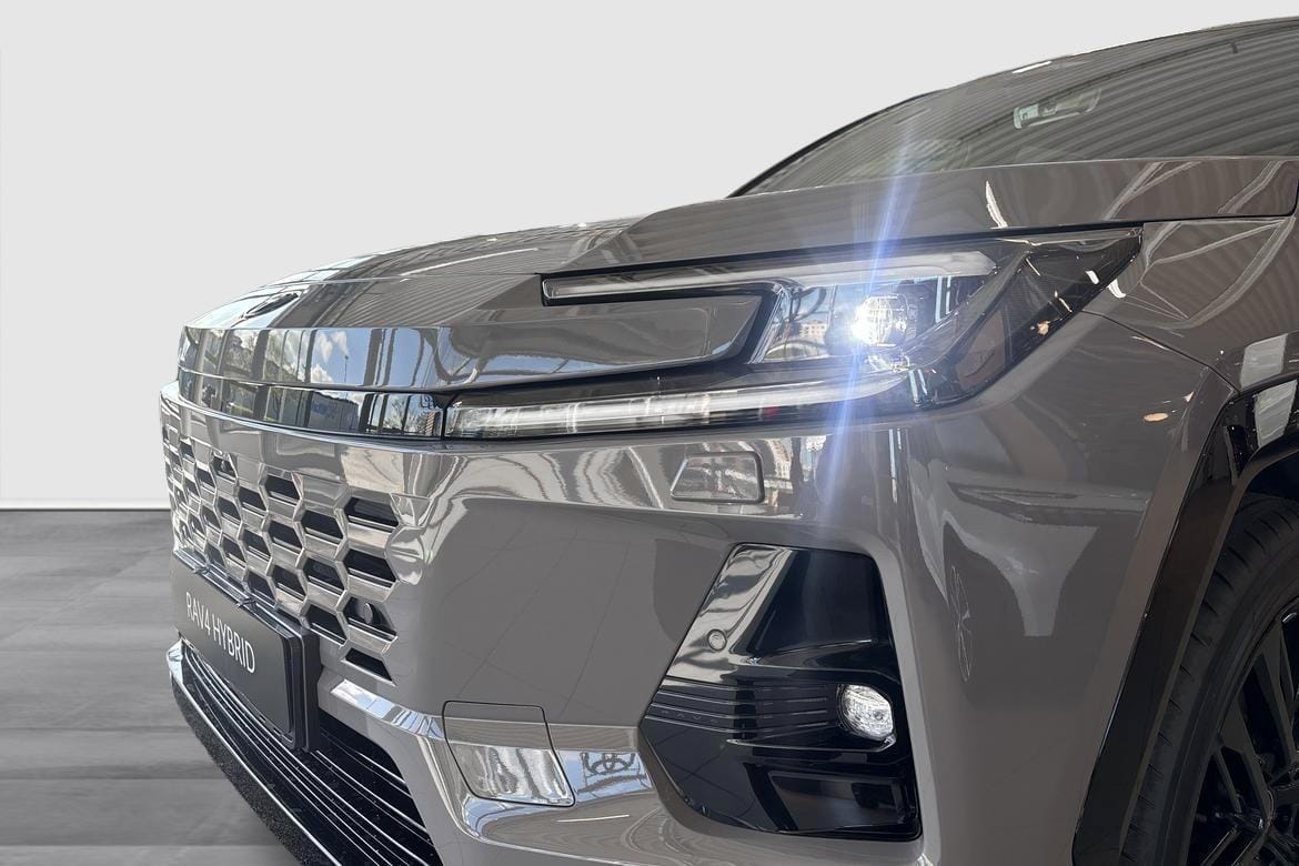 Toyota RAV4 NYA KAROSSEN Style Tech-Pack 2026, photo 4/10