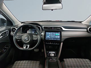 MG ZS EV Long Range  Pvärm GPS Kamera Carplay S/V-hjul MOMS – bild 8