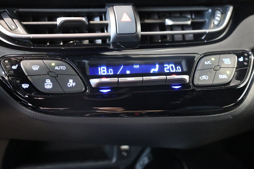 Toyota C-HR Hybrid CVT X-Edition Kamera M-Värme JBL Läder Rattvärme 2018