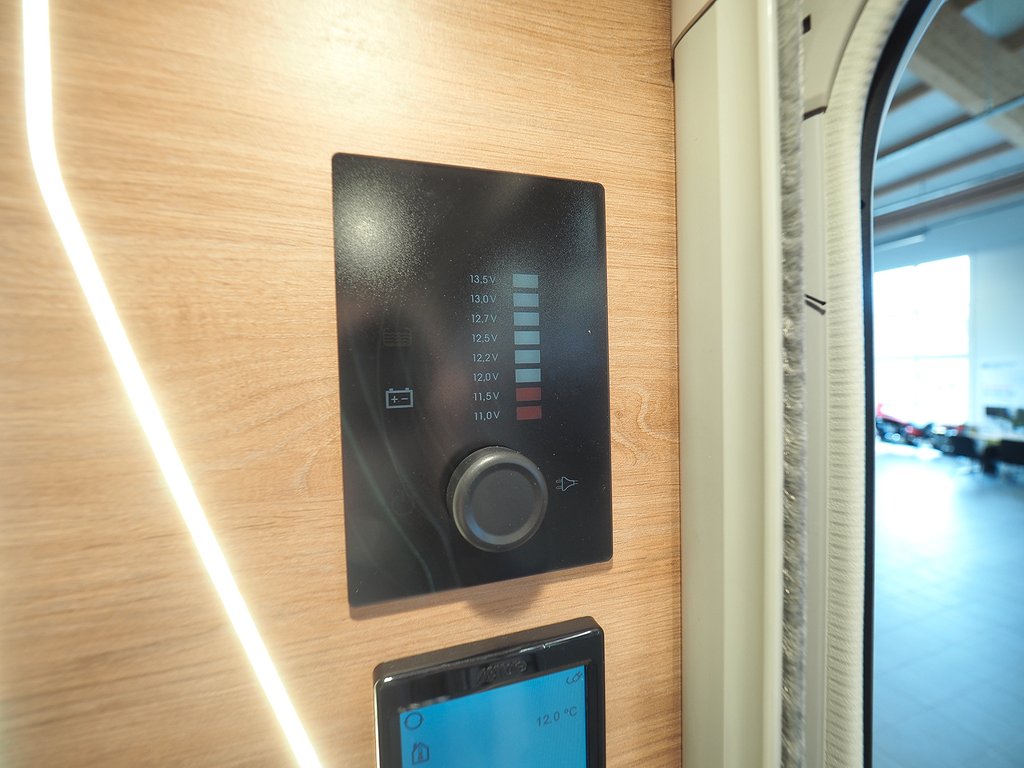 Knaus Südwind 650 FSK 60 Year ALDE I Barnkammare I 3,99% Ränta 2023