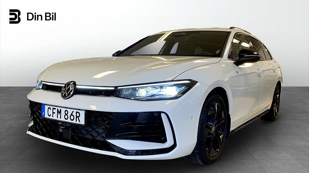 Volkswagen Passat R-LINE 2.0 TDI 4M | Black Style | Drag | Värmare |