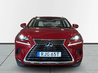 Lexus NX 300h AWD 2.5 E-CVT Executive Kamera Psens S&V-däck