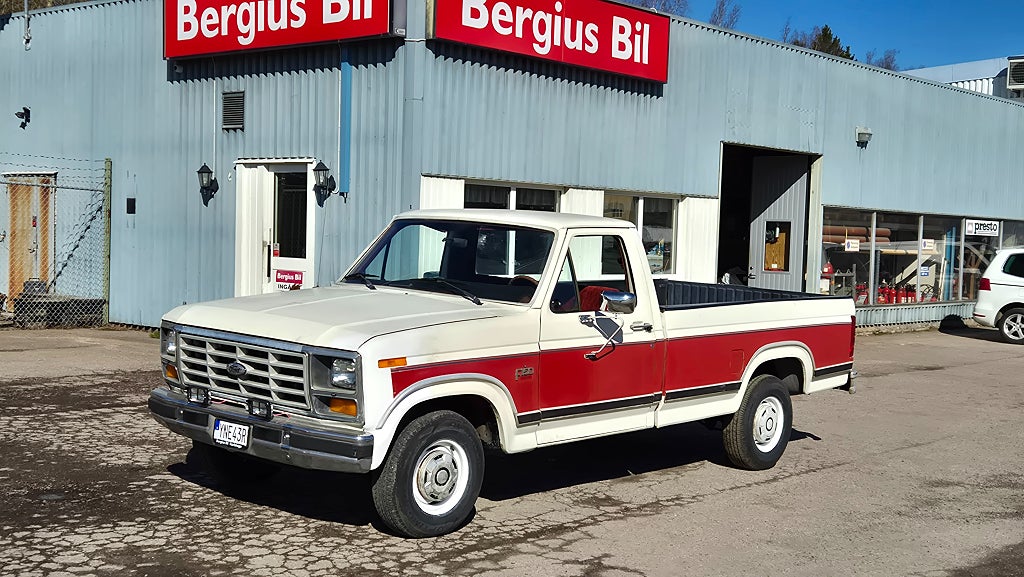 Ford F-150  5.0 V8 EFI Aut Bra skick