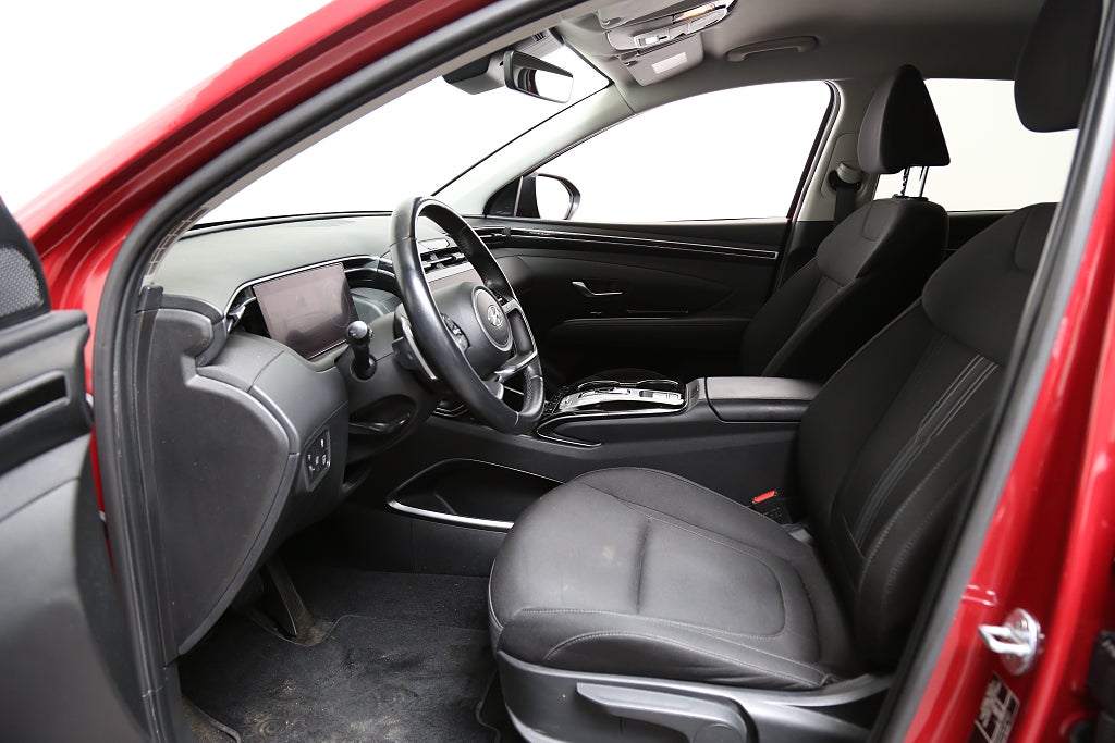 Hyundai Tucson 1,6 T-GDi HEV 230hk 6AT 4WD Essential Motorvärmare 2021