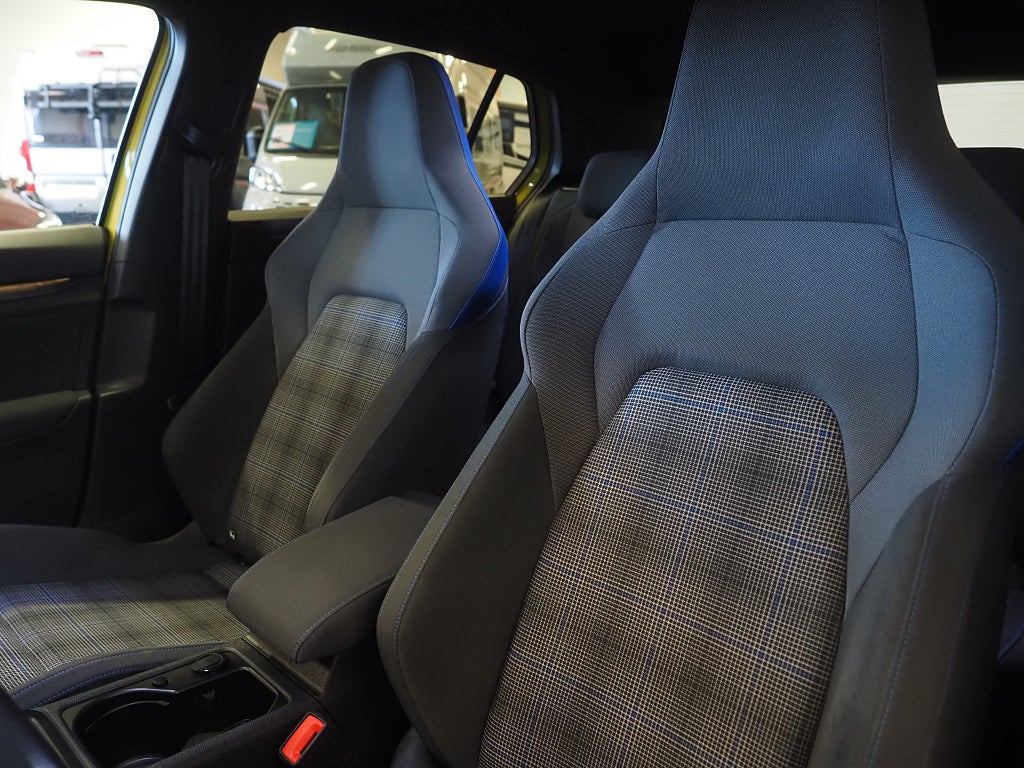 Volkswagen Golf GTE 1,4 TSI 245hk Plug-In Hybrid P-Värmare 2021