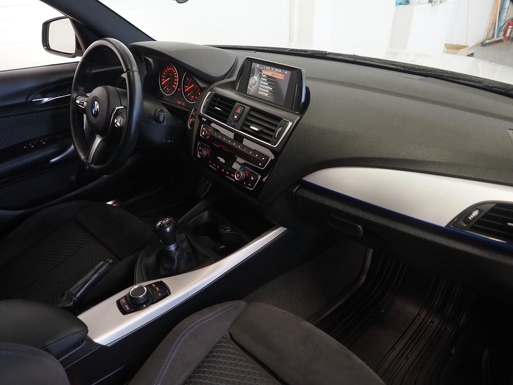 BMW 118 d xDrive 150hk M Sport PDC Farthållare 2017