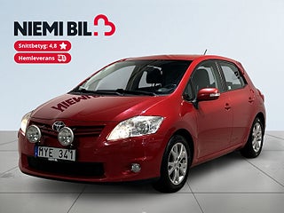 Toyota Auris 5-dörrar Valvematic Plus Drag Mvärm Extraljus S/V-hjul – bild 1