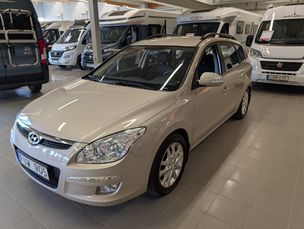 Hyundai i30 cw 1.6 Drag/V-hjul
