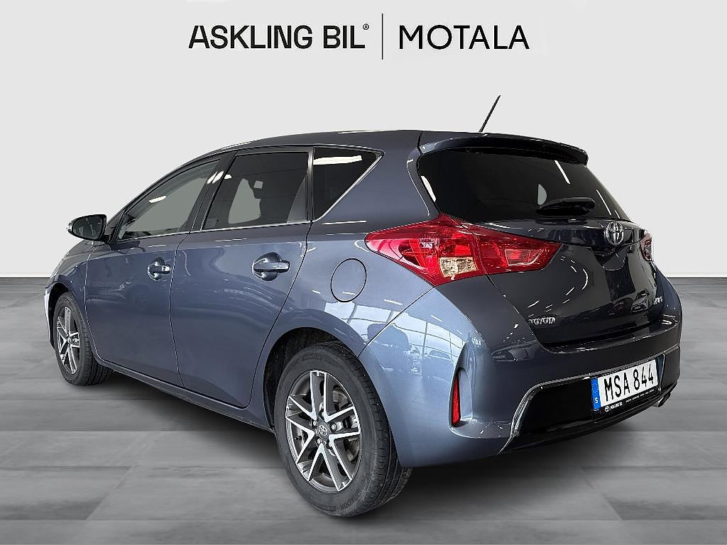 Toyota Auris 2015 - miniatyr 2
