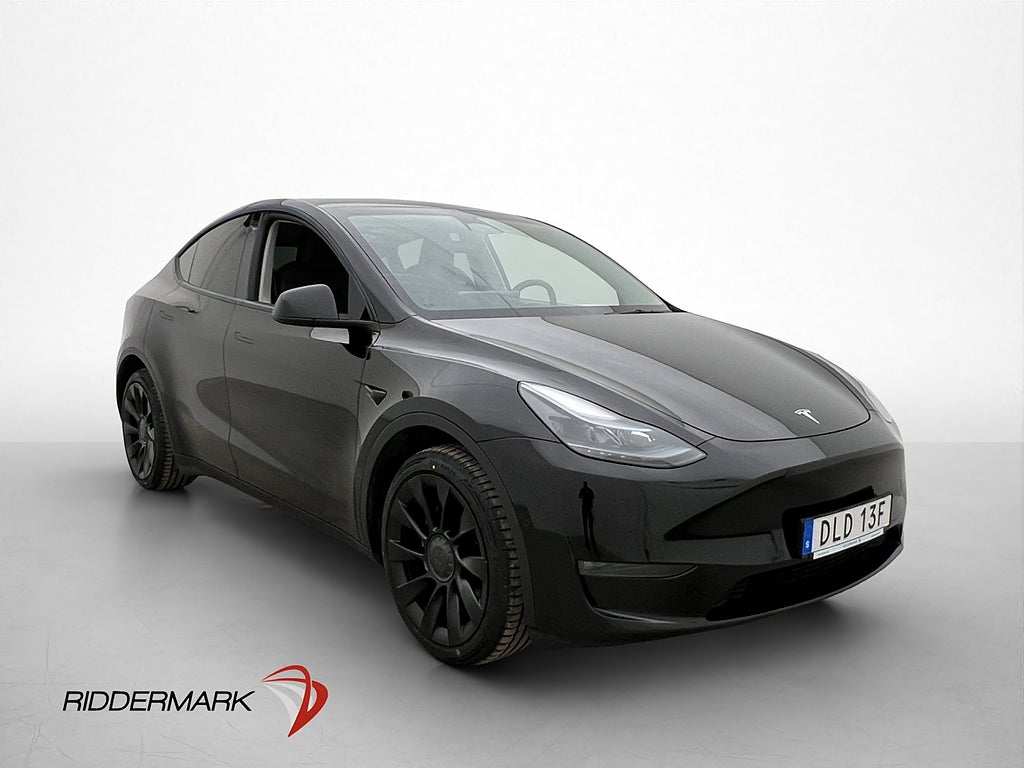 Tesla Model Y Long Range AWD Svensksåld Autopilot MOMS