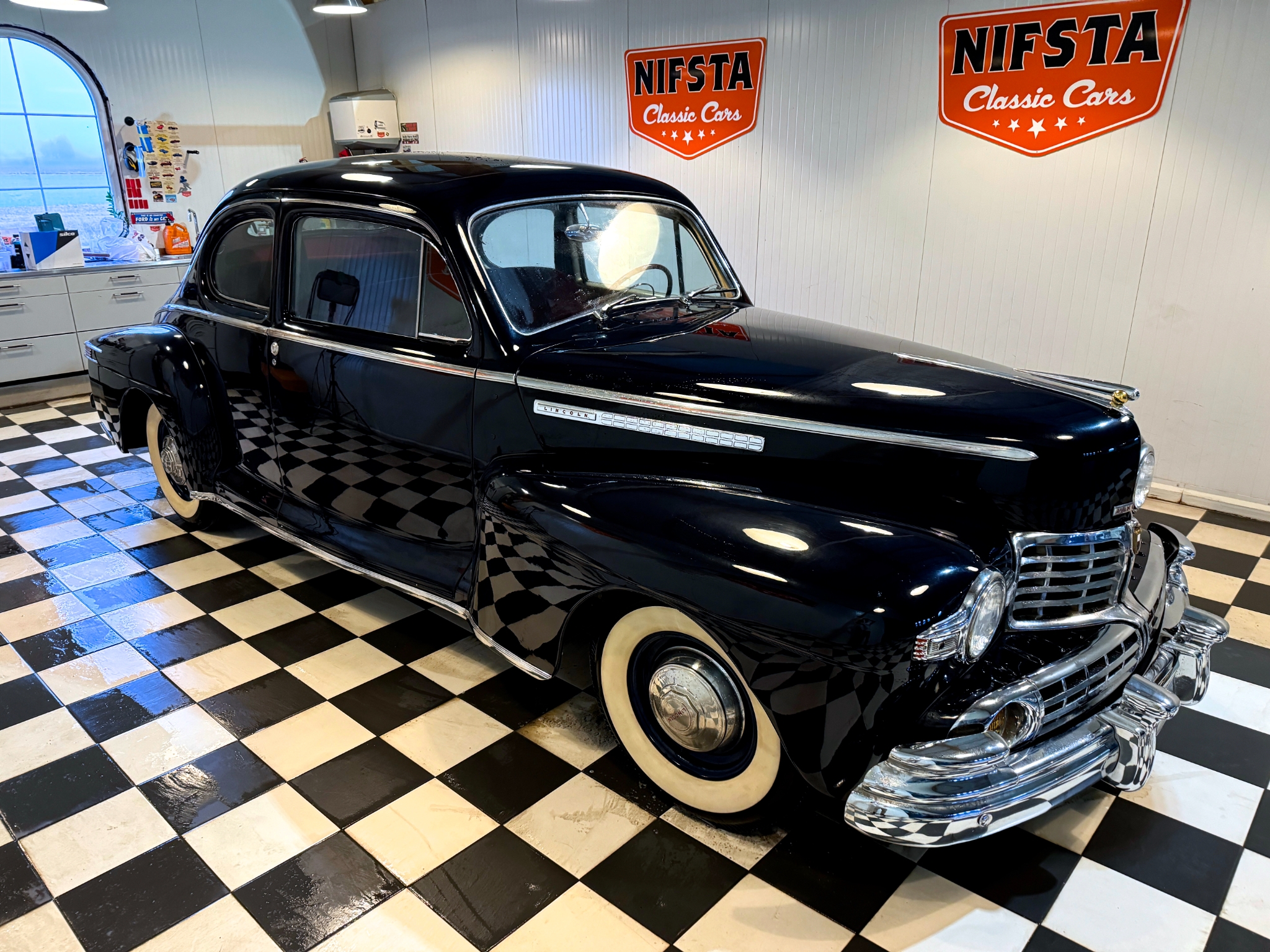 Lincoln Premiere H-Series Club Coupe 1946, bild 6/58