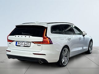 Volvo V60 T6 Twin Engine AWD Drag Rattvärme CarPlay S/V-hjul – bild 6