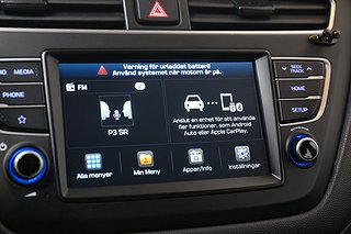 Halvkombi Hyundai i20 12 av 19