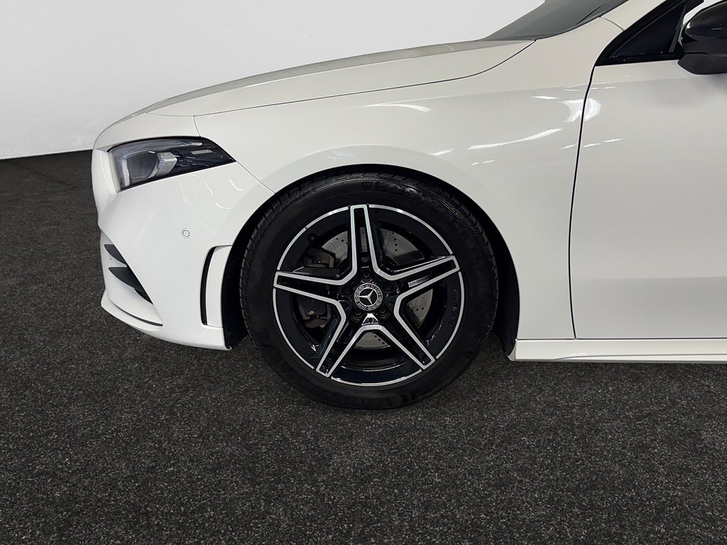 Mercedes-Benz A 250 AMG Sport Nightpackage Navi Widescreen bild 3