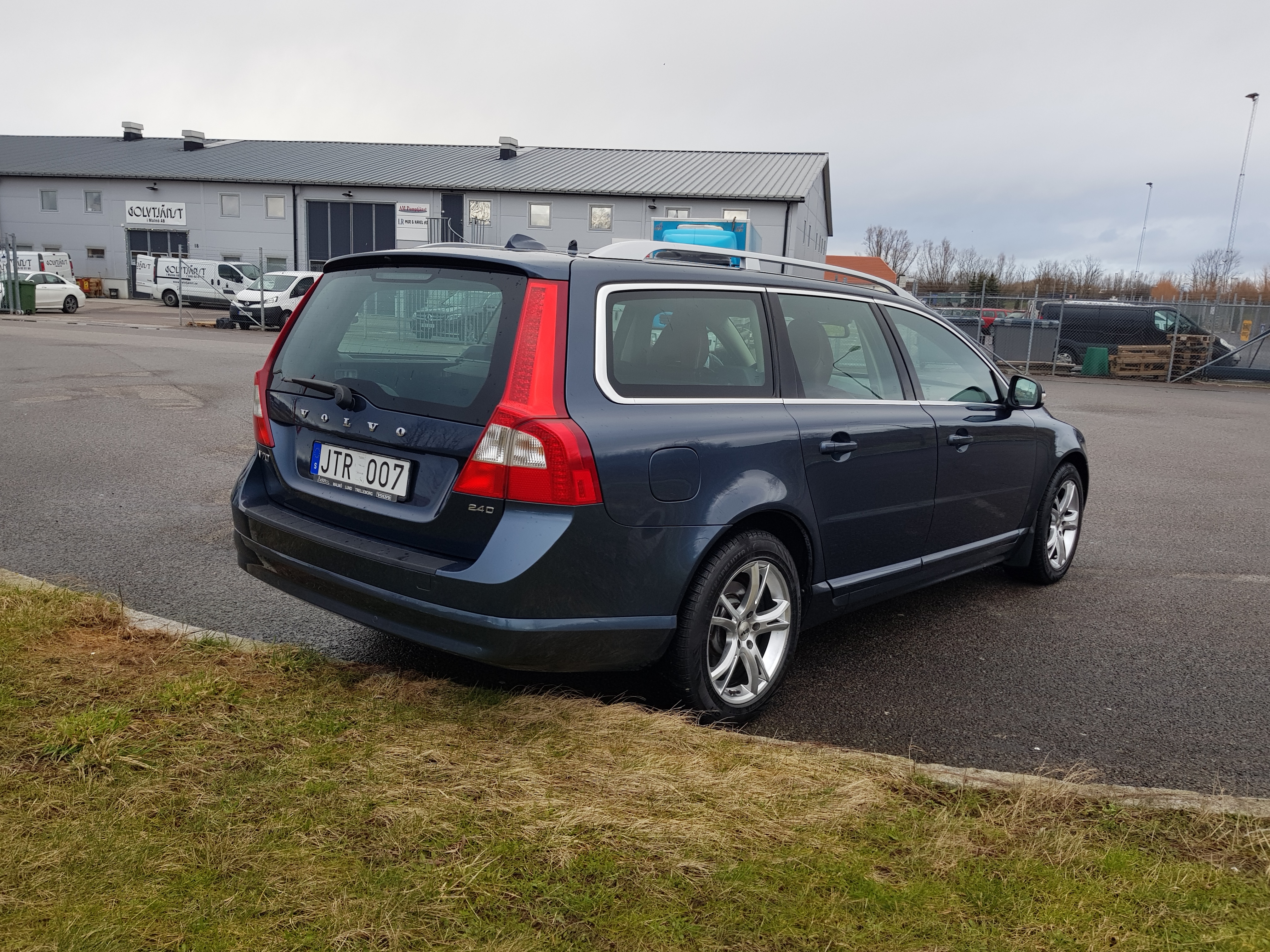 Volvo V70 2.4D Geartronic Summum 163hk 2009, photo 4/36