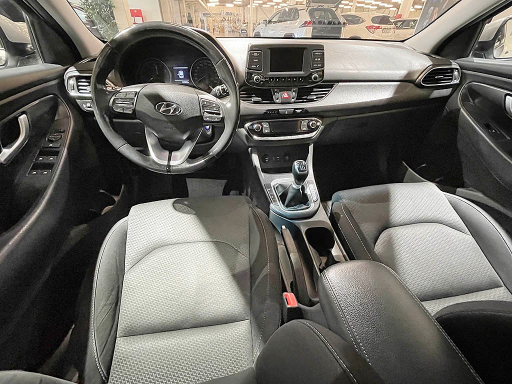 Hyundai i30 Kombi 1,4T-GDi Automat 140Hk