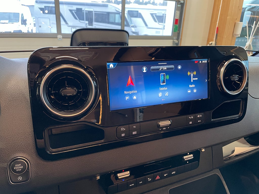 Kabe  Novum Compact 720 LXL / ALDE / Ugn / B-kort / Litium /   - Kabe