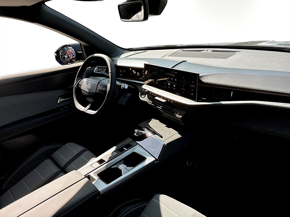 Bild på Opel Grandland X GS Hybrid 145hk Aut B-KAMERA CARPLAY