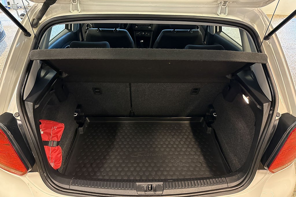 Volkswagen Polo 5-dörrar 1.4 MPI Masters M-värmare Sov Hjul miniatyr 10