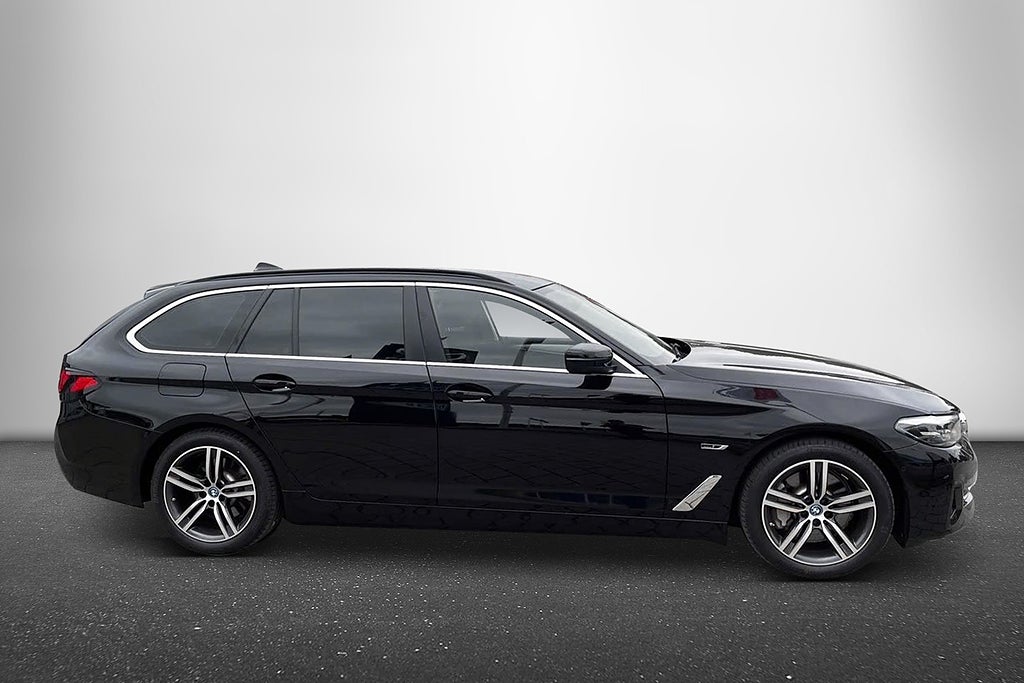 BMW 530e Touring 292hk G31 LCI Kamera Rattvärme Drag 2022, bild 5