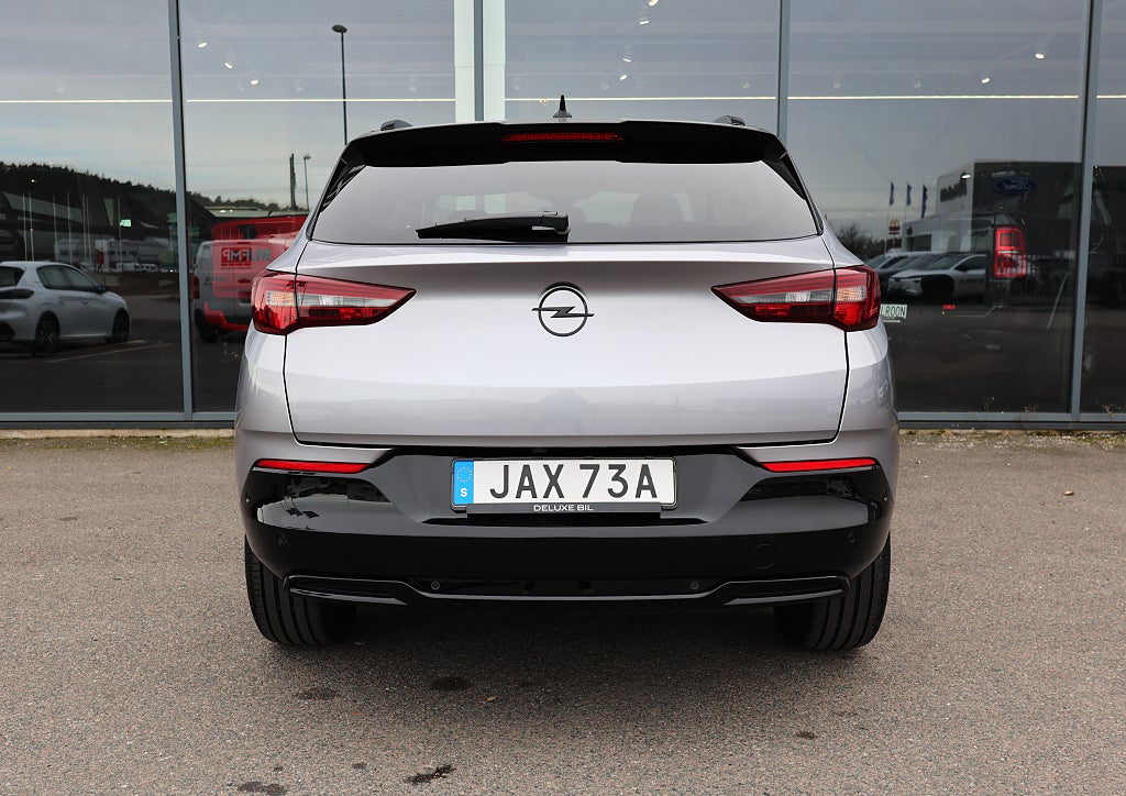 Opel Grandland Turbo 130hk Bensin Automat GS Line Kamera GPS