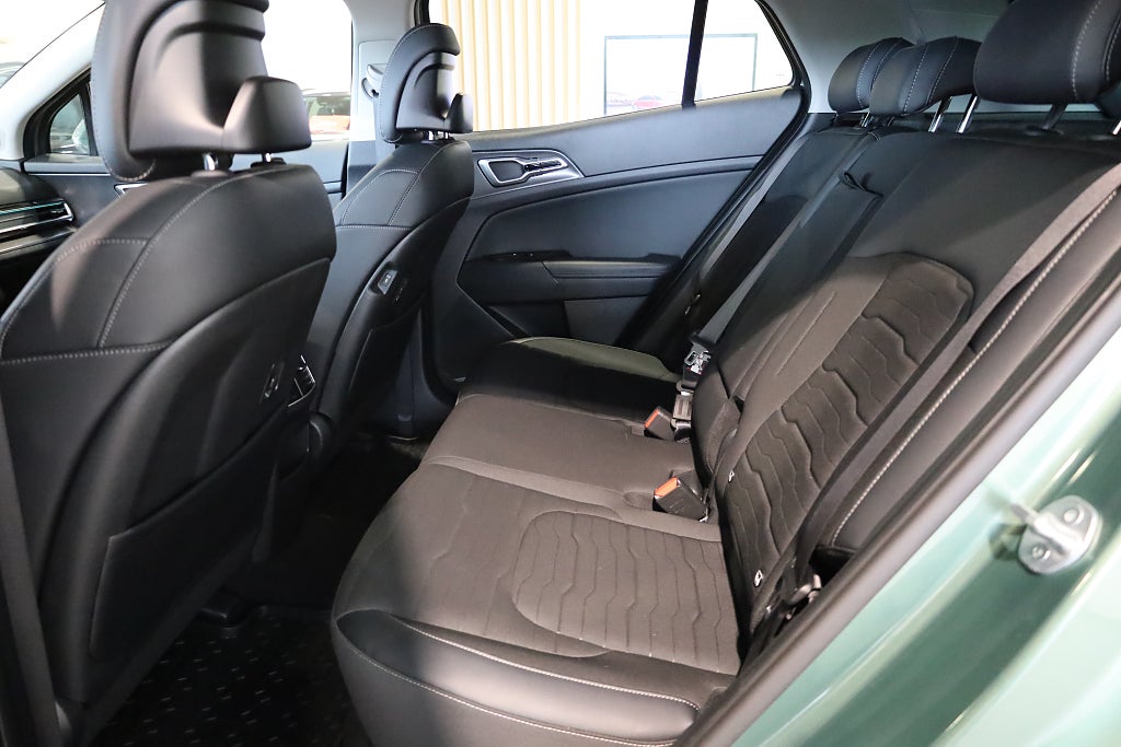 Kia Sportage PHEV Advance 360° Navi CarPlay Rattvärme Keyless 2023