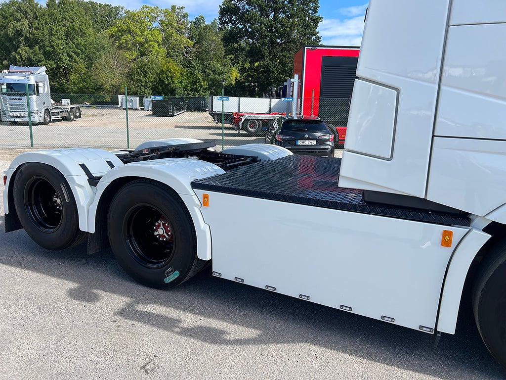 Volvo FH13 500 6x2 Dragbil med Hydraulik, Klädd hytt mm