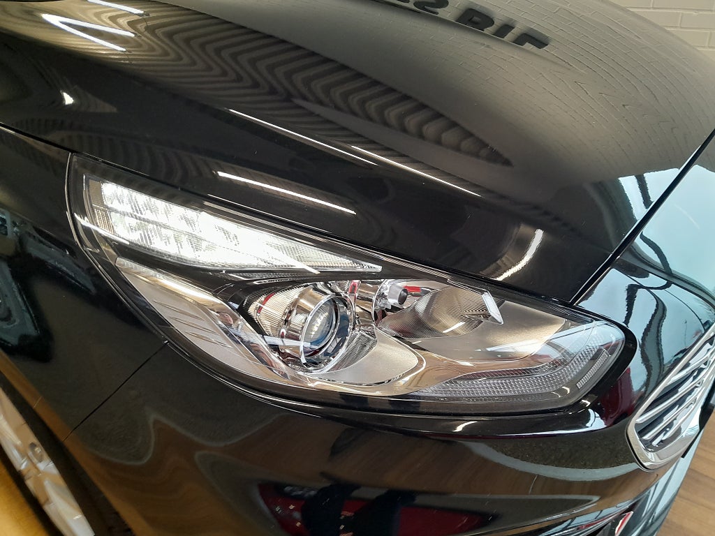 Ford S-Max TITANIUM 2.5 HYBRID 190HK AUTOMAT thumbnail